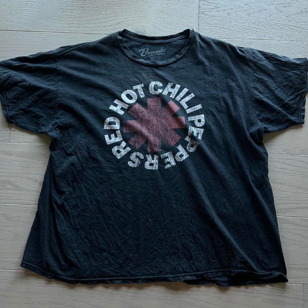 Red Hot Chili Peppers Tee